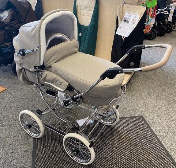 Hesba Condor Coupe Luxus Kinderwagen Beige mit viel Zubehör in Hannover