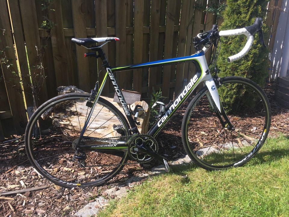 Cannondale Rennrad Supersix Carbon Liquigas in Sereetz