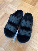Crocs Pantoletten/Hausschuhe Neu Baden-Württemberg - Karlsruhe Vorschau