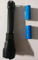Taschenlampe mit 2 gratis Akkus, Metall schwarz, 9000 Lumen, Niedersachsen - Schwarmstedt Vorschau