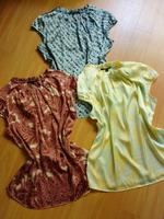 Comma 3 x gemusterte Satin Bluse in 40 Brandenburg - Wriezen Vorschau