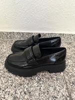 Zara Loafer Neu 38 schwarz Chunky Damen Lack Mokassins Slipper Eimsbüttel - Hamburg Eimsbüttel (Stadtteil) Vorschau