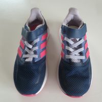 Neuwertige adidas Turnschuhe, Gr.28, blau, Netz-Struktur, Spange Kr. München - Brunnthal Vorschau