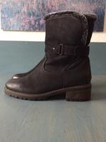 Stiefel neu sehr warm schwarz Nubuk-Leder Gr. 38 Bayern - Regensburg Vorschau