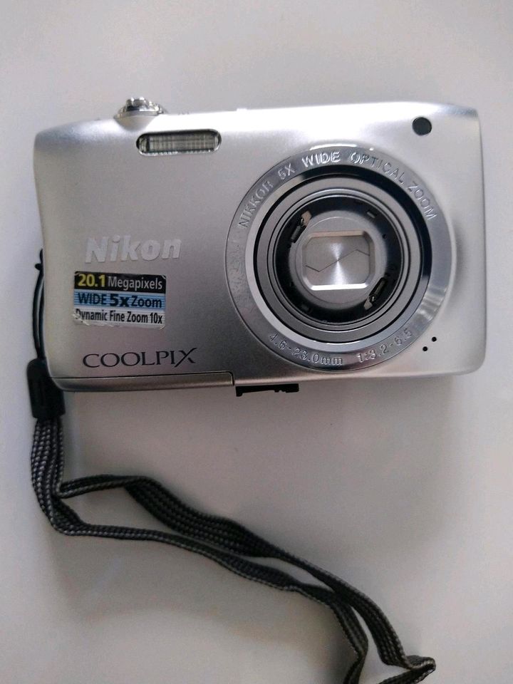 Nikon Coolpix S2900 Digitalkamera in Grevenbroich
