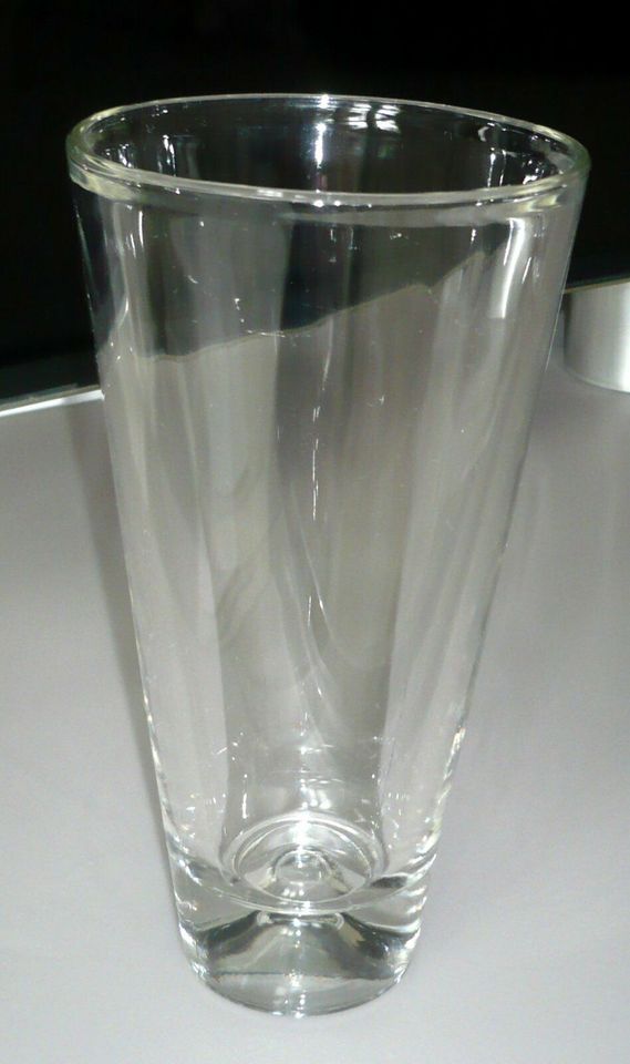 GLAS- VASE • konisch• Klarglas • 30 cm • Ø 10,5cm • 977 Gramm in Lübeck