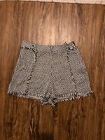 Zara Stoff Shorts, S 36, mit Taschen, Reißverschluss Saarland - Neunkirchen Vorschau