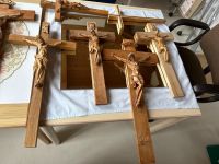 Diverse Holzkreuze mit Jesusfigur Kruzifix Kirche Bayern - Ingolstadt Vorschau