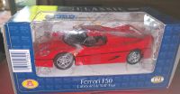 Modellauto FERRARI Cabrio 1:24 rot original verpackt Bayern - Pfarrkirchen Vorschau