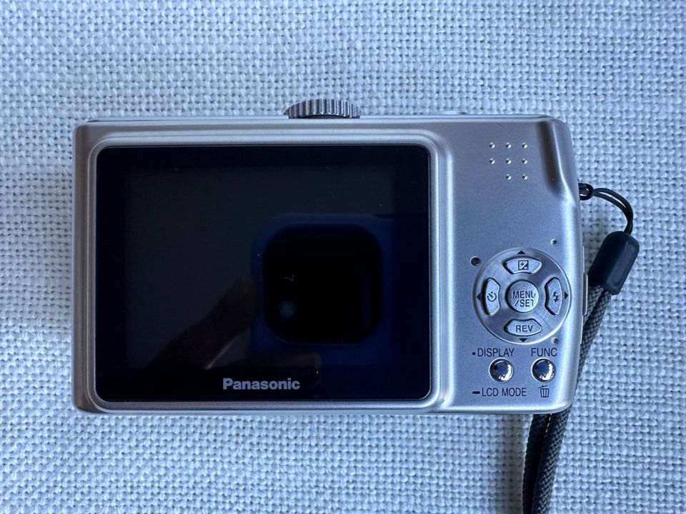 Digitalkamera Panasonic DMC-TZ2 in Rostock
