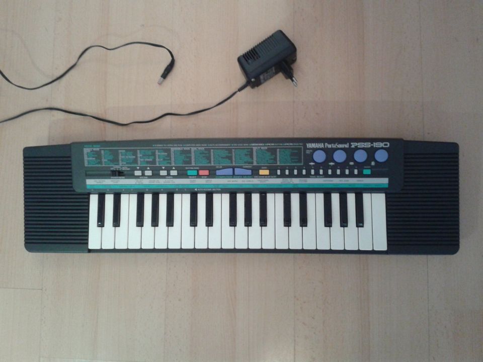 Yamaha PortaSound PSS-190, Keyboard in Krefeld