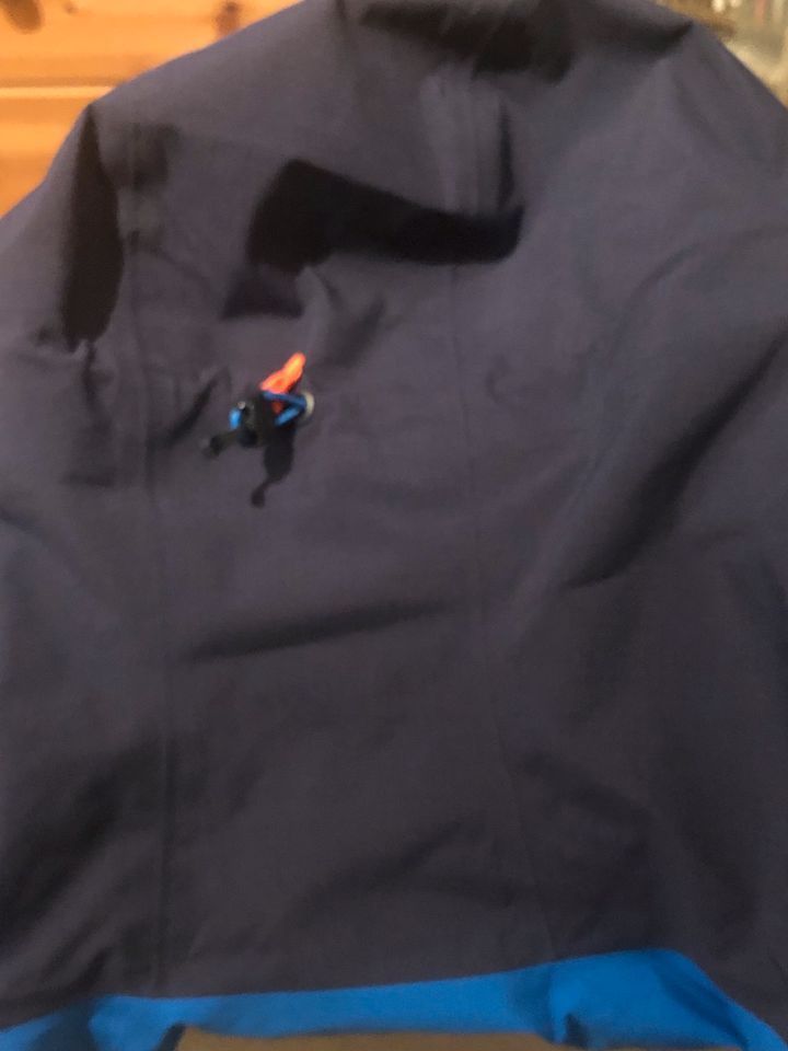 Mammut Taiss Hardshell Hooded Jacket Herren Größe 2 XL Neu in Kolbermoor
