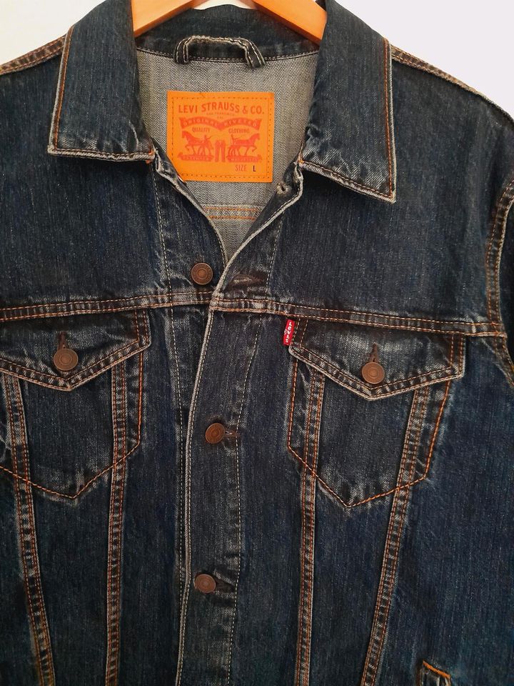 Levis Levi's Trucker Denim Jeansjacke Gr. L Jeans Jacke in Weilrod 