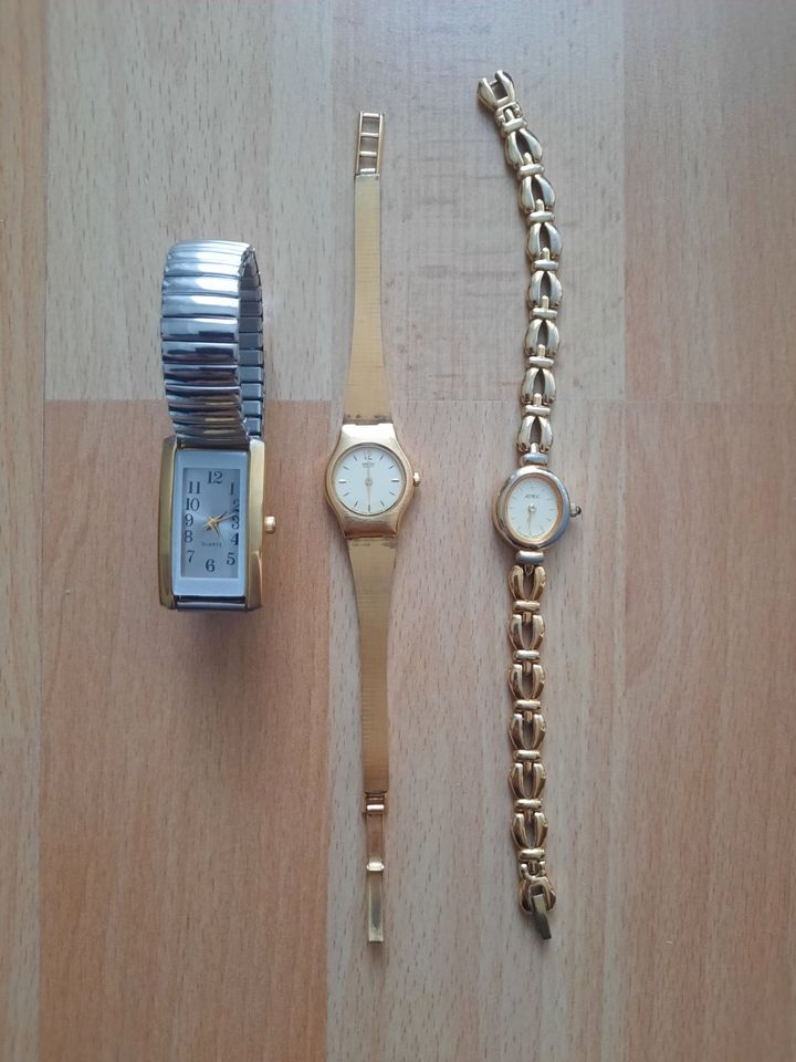 Armband-Uhr Schmuck-Kästchen Schmuck-Koffer Ohrringe in Eggersdorf