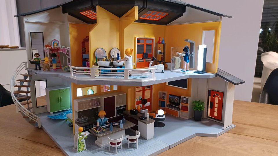 Playmobil Villa mit viel Zubehör in Eichstätt