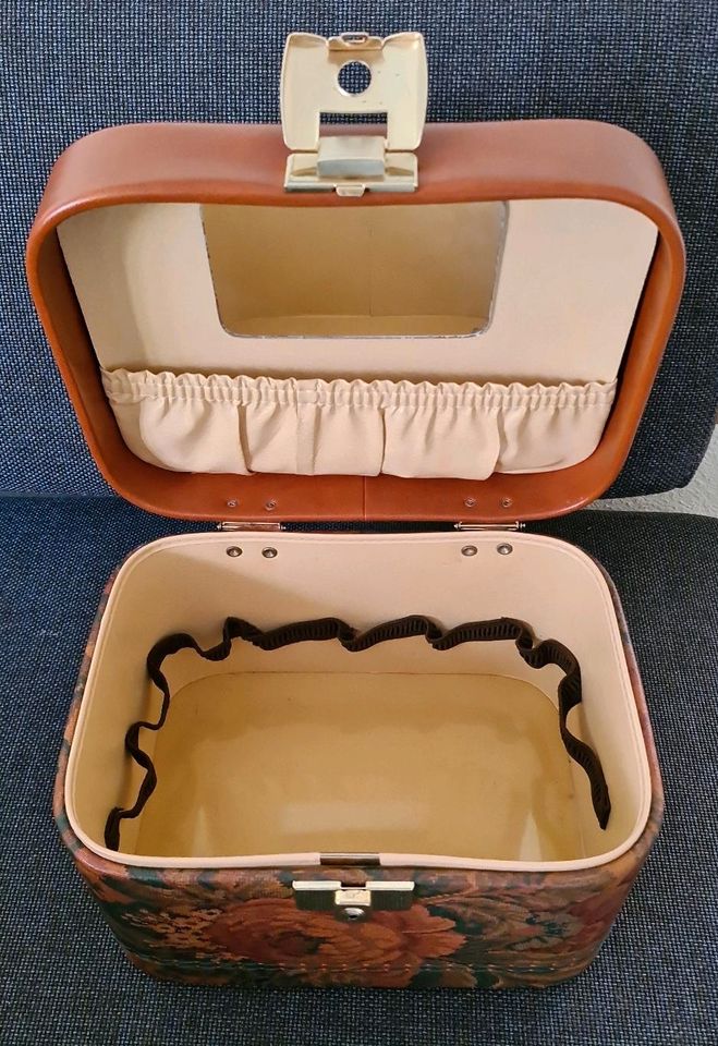 Beautycase Kosmetikkoffer aus Kunstleder Vintage (guter Zustand!) in Windischeschenbach