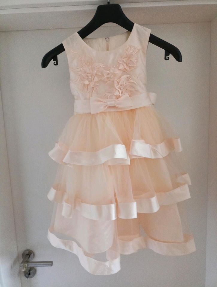 Noch 9h Ballkleid Festkleid Prinzessinenkleid Kinder 140 in Senden