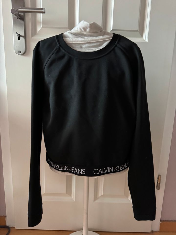 Calvin Klein Pullover shirt Crop Gr. M Neu in Berlin