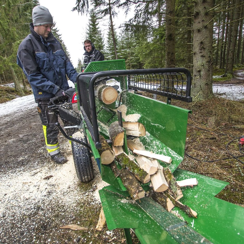 Brennholzspalter Holz>34cm Elektrospakter Holzdräscher 2,2kW in Berlin