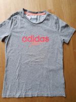 Adidas Shirt 9-10Y Gr.140 Mädchen Frankfurt am Main - Bergen-Enkheim Vorschau