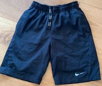 Nike Shorts (Tennis) Dri-Fit, schwarz, 8-10 Jahre (128-137 cm) Niedersachsen - Lüneburg Vorschau