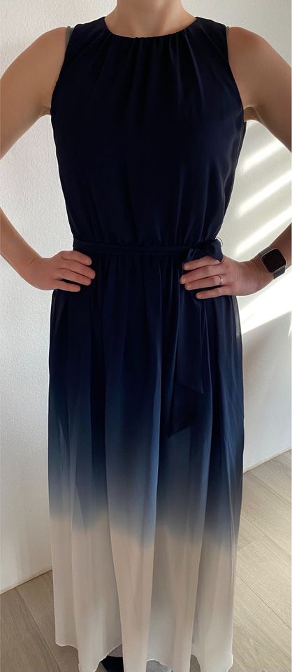 Apart Kleid Gr. 36 - Maxikleid blau/weiss in Bischofsheim