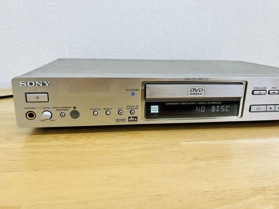 SONY CD/DVD PLAYER DVP-S735D in Dresden