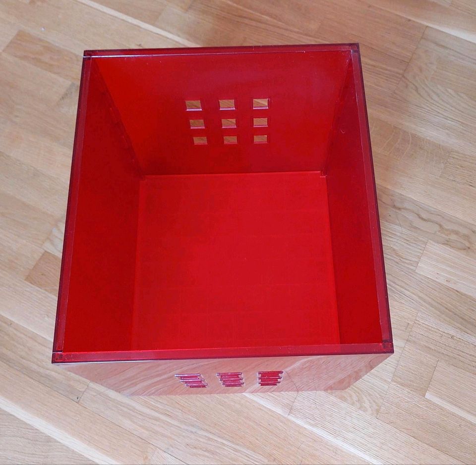 4 Stück Kallax Expedit Lekman Boxen Kisten Kunststoff rot in Dresden
