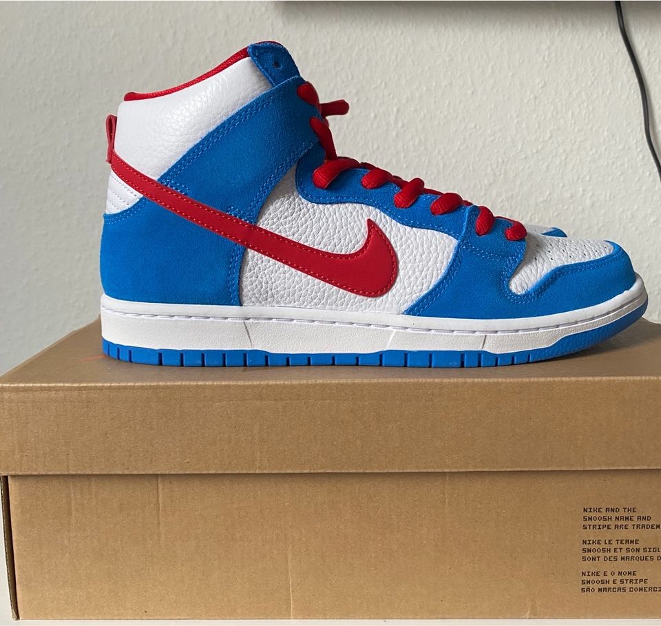 Nike SB Dunk High 'Doraemon' weiß/blau/rot in Hessen - Bad Hersfeld | eBay  Kleinanzeigen ist jetzt Kleinanzeigen