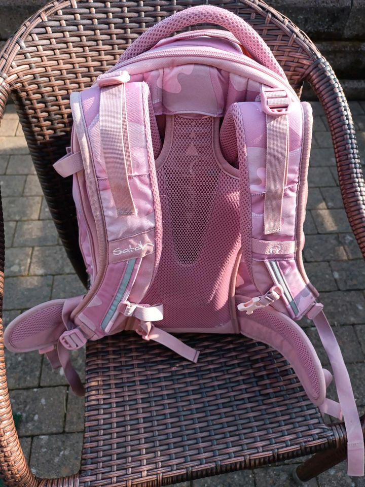 Satch Rucksack, Ranzen, Schultasche, Schule, Rosa, Mädchen in Aßlar