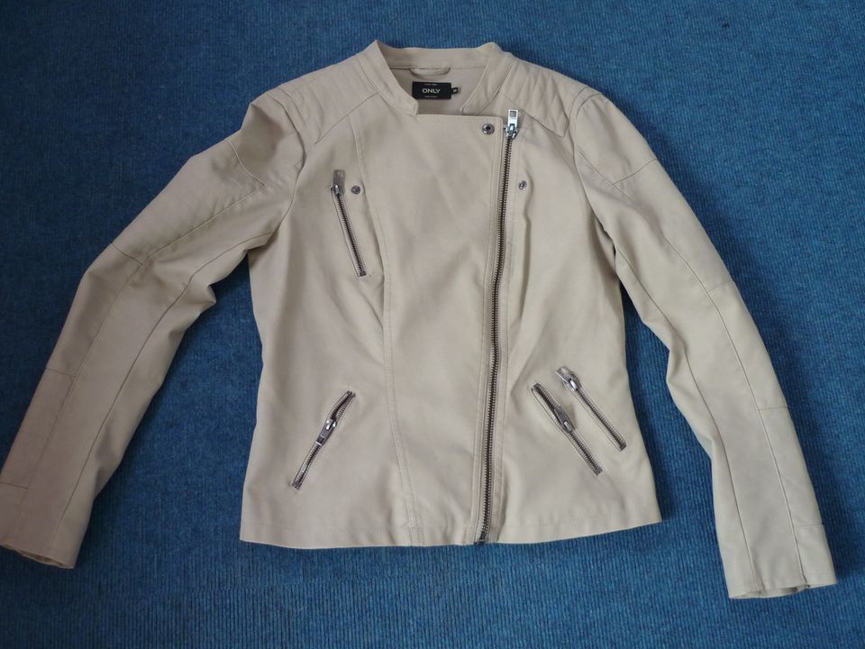 ONLY Bikerjacke Lederjacke beige Gr. 38 in Kassel