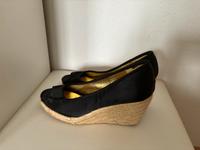 H&M Pumps mit Keilabsatz Gr. 39 schwarz Bochum - Bochum-Südwest Vorschau