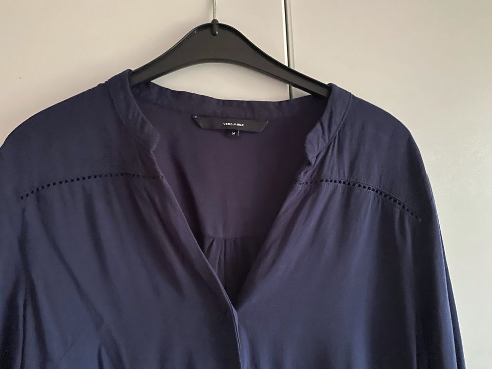 Damen Bluse Vero Moda Größe M Marine in Sigmaringen