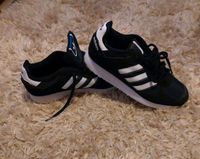 Adidas Schuhe gr.39/ 40 (6 1/2) Brandenburg - Wriezen Vorschau