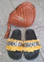 Moschino Latschen Niedersachsen - Isernhagen Vorschau