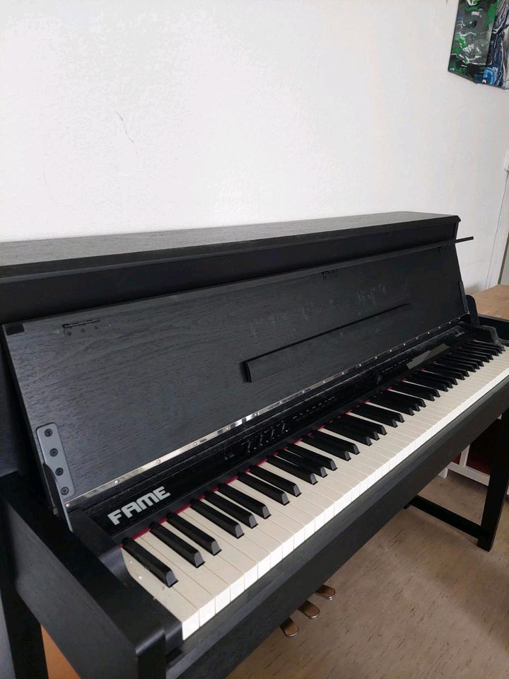 Digital Piano -Fame DP-6500K WH in Wesseling