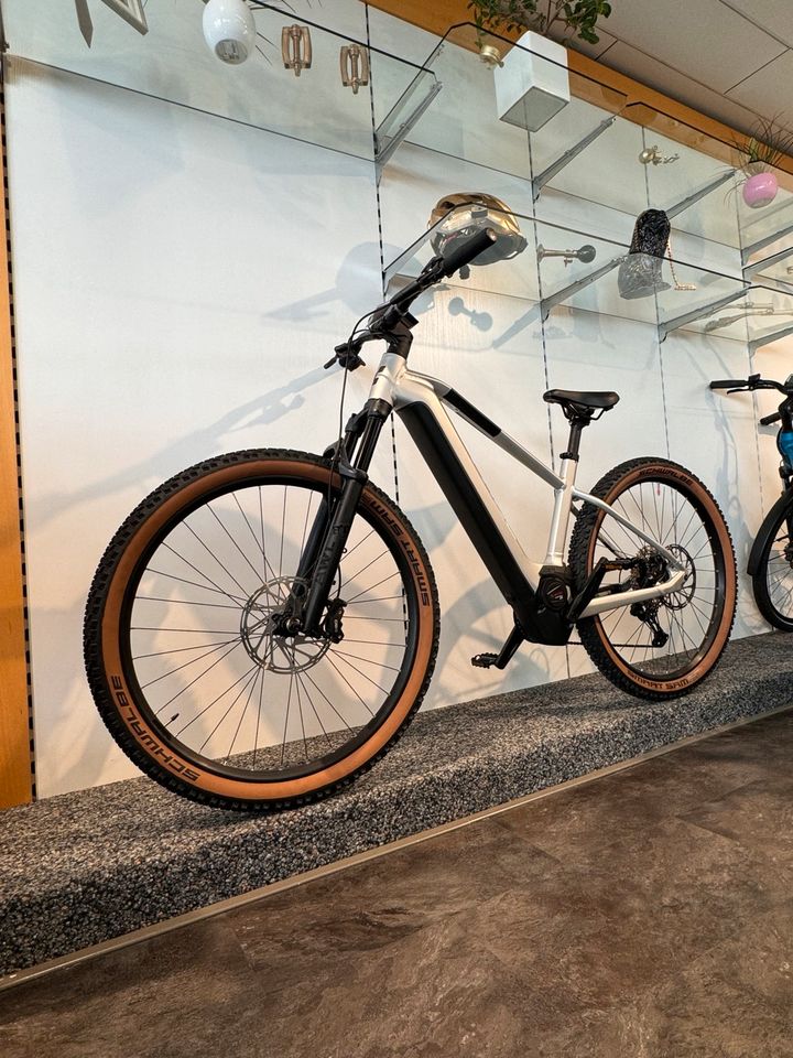 CUBE REACTION HYBRID SLX 750 2024 E-Bike ERST 517KM NP: 4099€ TOP in Tettnang