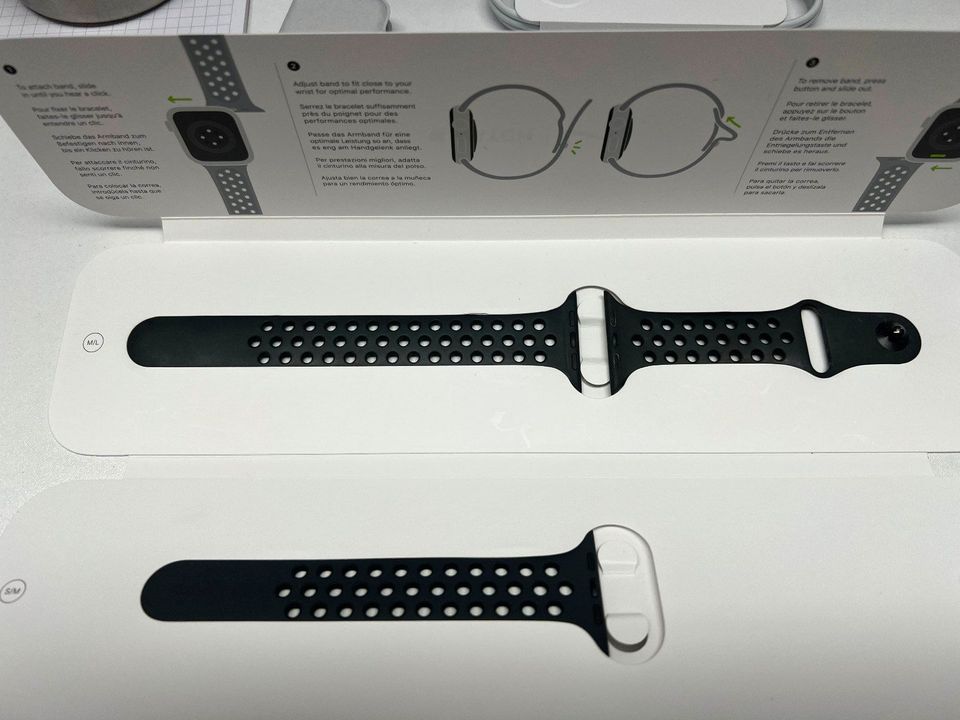 Apple Watch Nike Series 6 GPS + Cellular, 44 mm in Göppingen