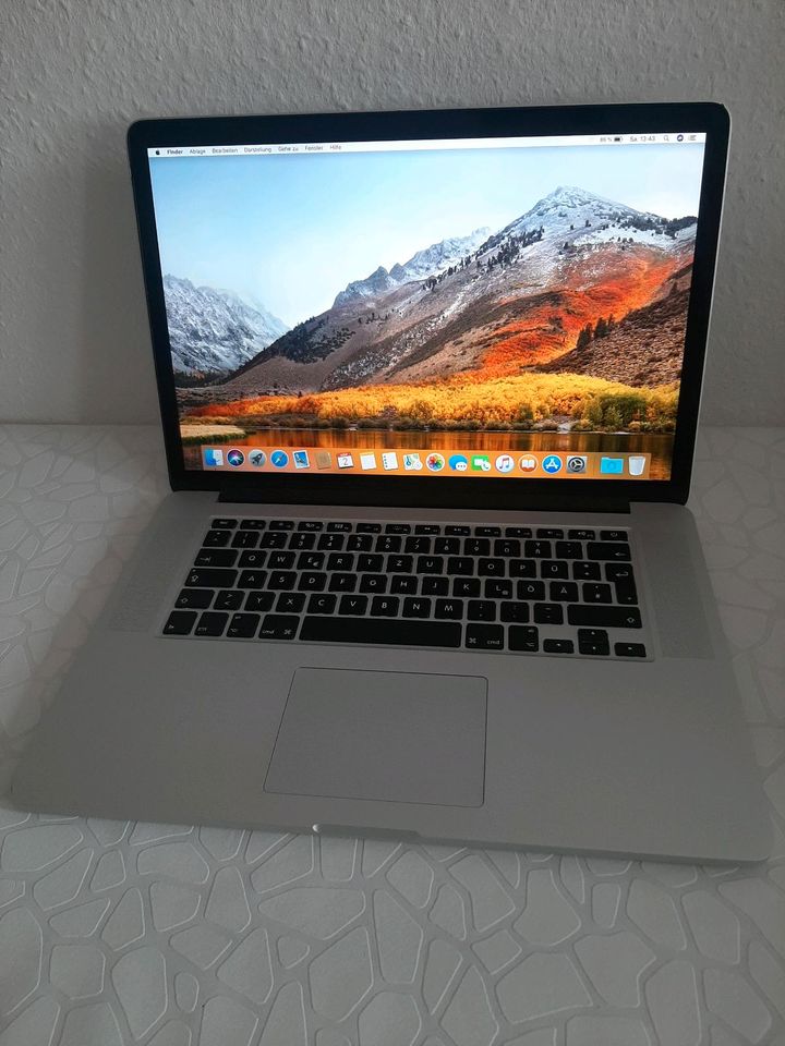 Apple Macbook Pro A1398 i7 2.5GHz 16GB 512GB SSD Notebook Laptop in Duisburg