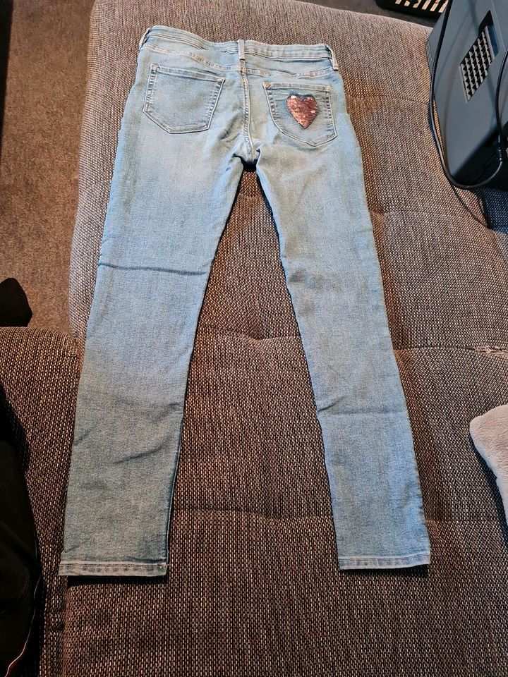 H&M Jeans skinny fit Gr.146 in Berlin