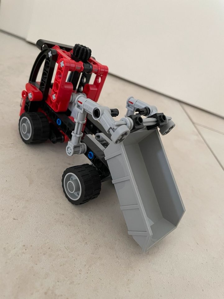 Lego Technic Fahrzeuge/ Autos 8065/ 9323/ 42001 in Bingen