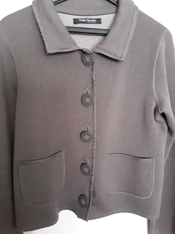 Strickjacke  Betty Barclay Gr. S, 36 braun in Karlsdorf-Neuthard