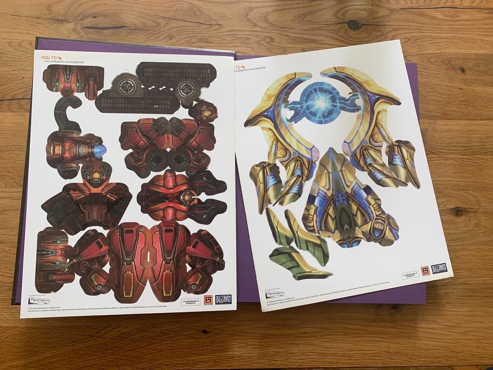Starcraft 2 HotS Collector’s Edition Strategy Guide in München