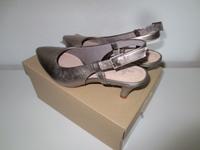 Edle Schuhe Pumps Gr. 36 Clarks NEU OVP NP 79,95 € Niedersachsen - Sehnde Vorschau
