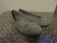 Ballerinas grau mit Schleife Gr. 36/37 Bayern - Soyen Vorschau