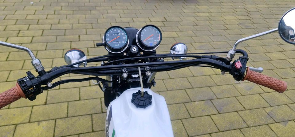 Kawasaki KL 250 Youngtimer, CaféRacer, Restauriert, 11 Tsd. Km, in Bielefeld