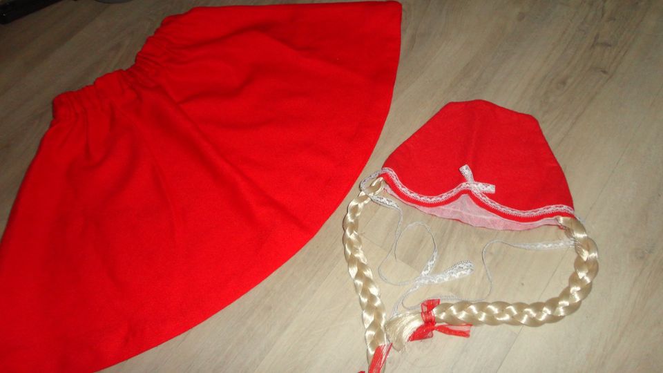 Fasching, 4 tlg.Rotkäppchen Kostüm,Mütze mit Zöpfe  Gr. 110 / 116 in Bischofswerda
