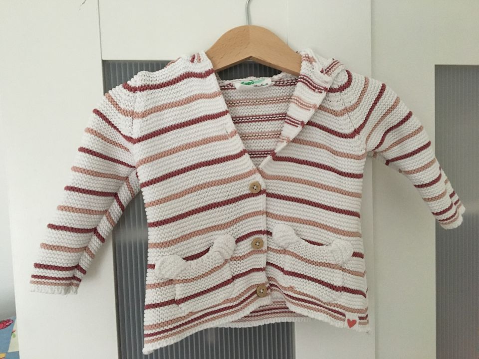 Topomini Baby Strickjacke Babykleidung rot/weiß gestreift in Ilsede