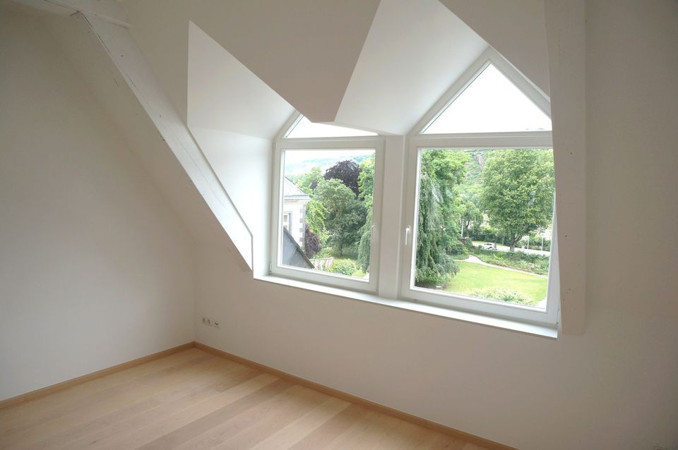 Traumhafte Dachgeschosswohnung mit Rheinblick in historischem Ambiente in Andernach