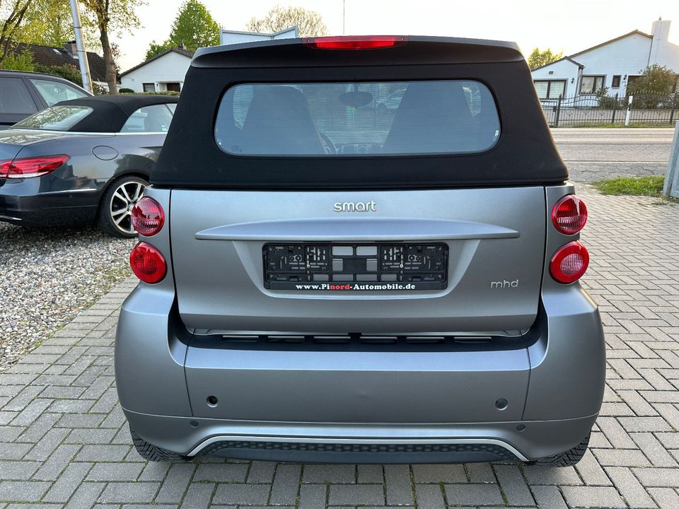 Smart ForTwo cabrio Passion 71PS-NAVI-S.HEIZ-USB-ALU in Pinneberg